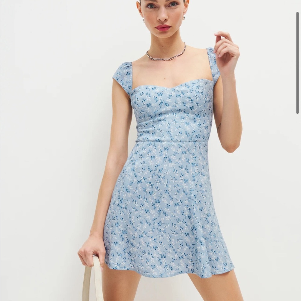 NWT Reformation Tanis Dress in Brooke Size 4. Still sold in stores.